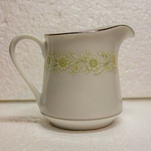 Wyndham Fine China Meadow Dale Creamer Made in Japan